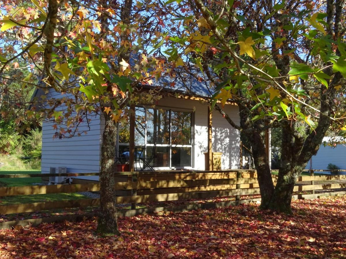 Mirror Creek Holiday Cottage Ruatapu Exterior photo